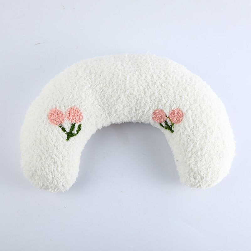 U-Shaped Calming Pillow for Cats and Dogs