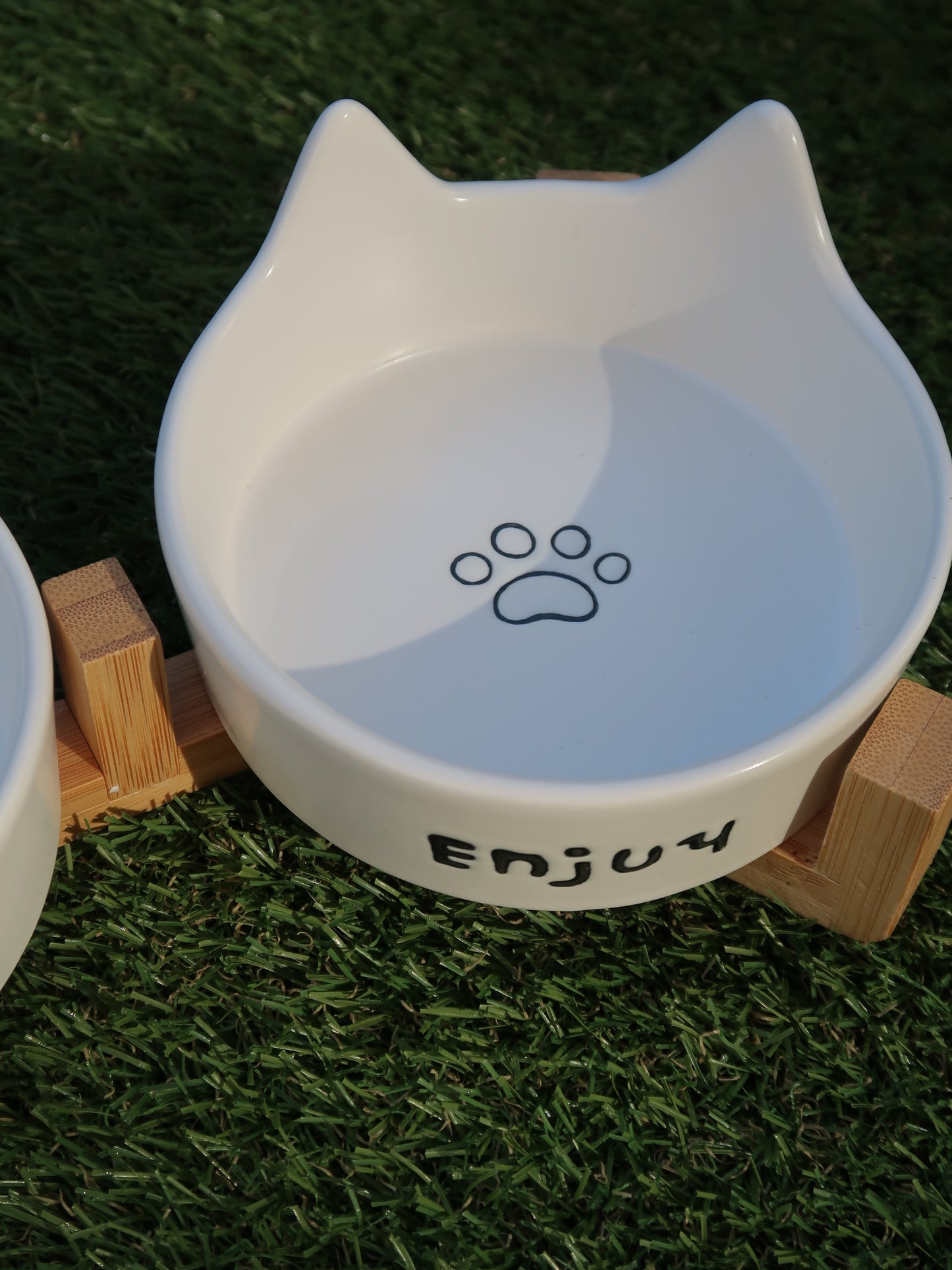Cat‑Ear Ceramic Pet Bowl Duo [White]