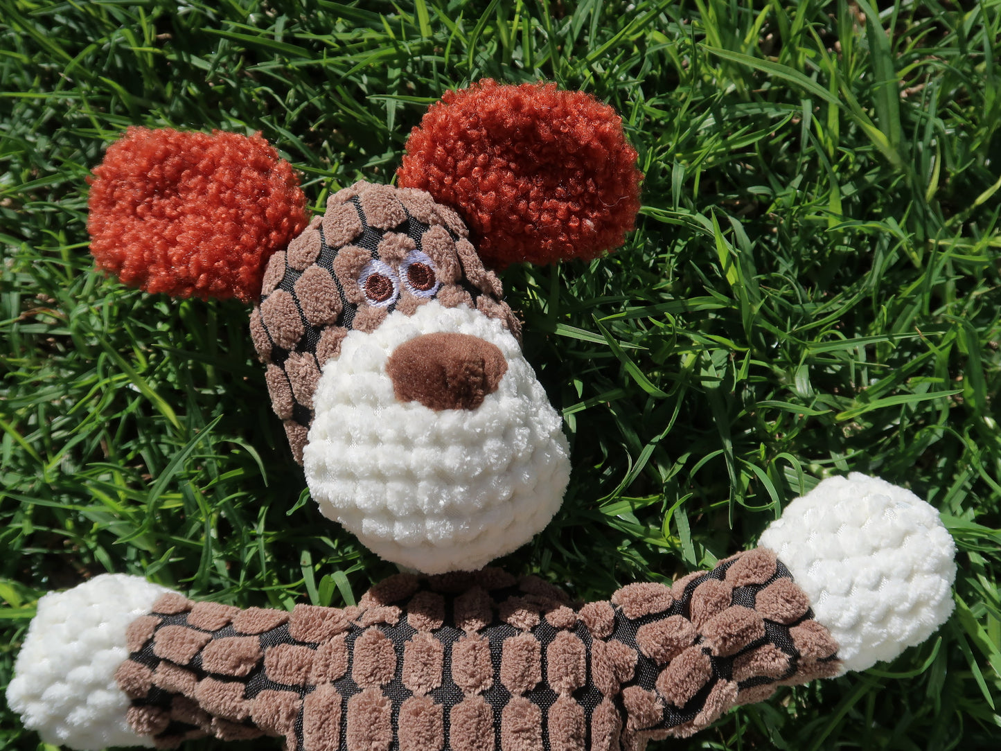 Squeaky Plush Puppy Chew Toy [Brown Dog]