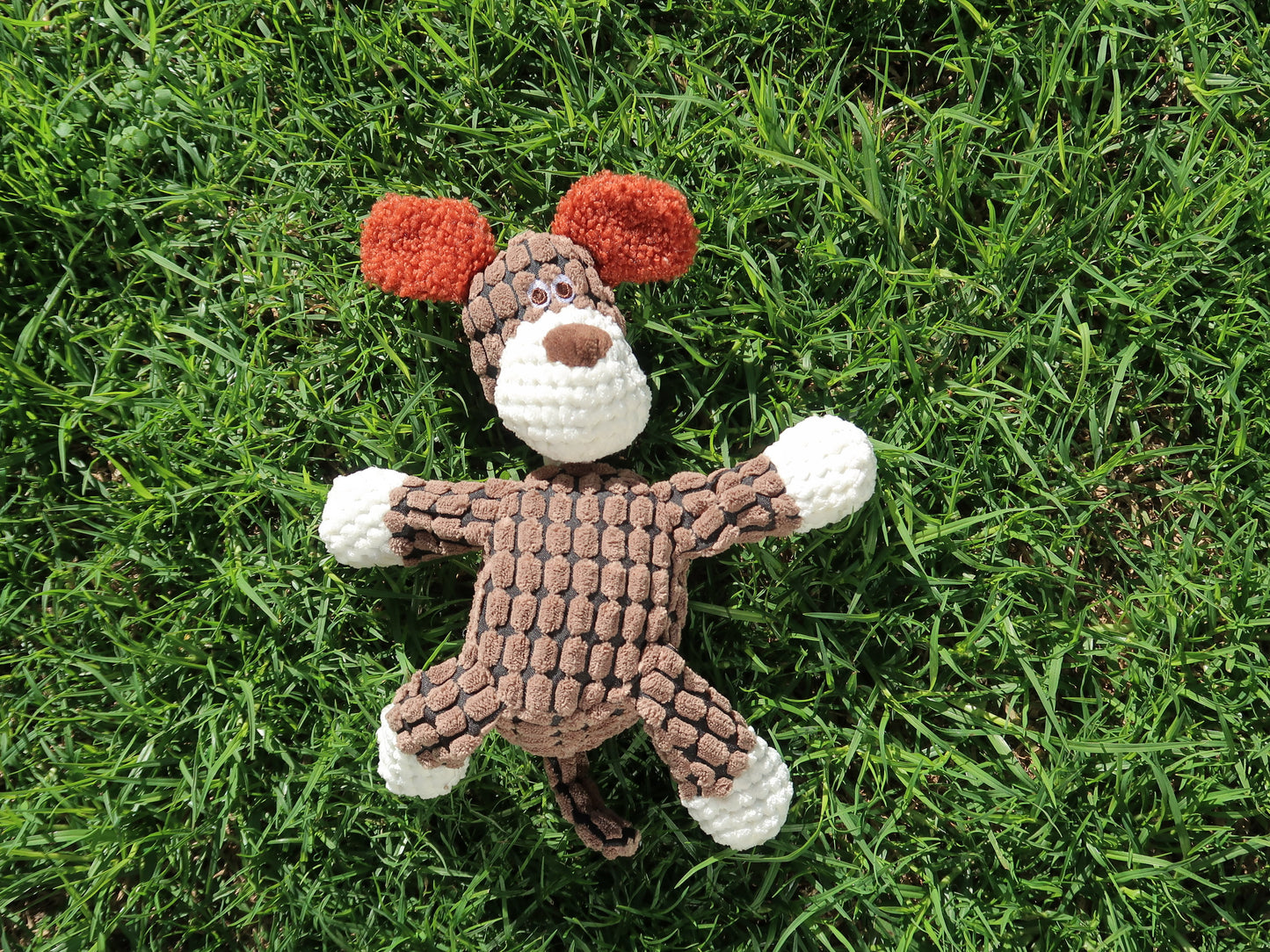 Squeaky Plush Puppy Chew Toy [Brown Dog]